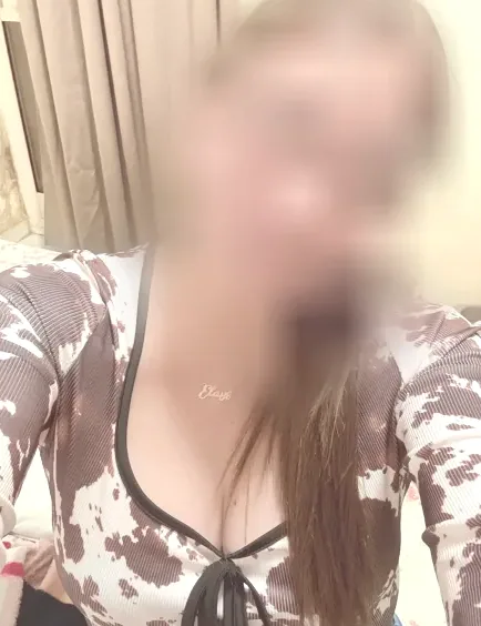 Angelika, 39
