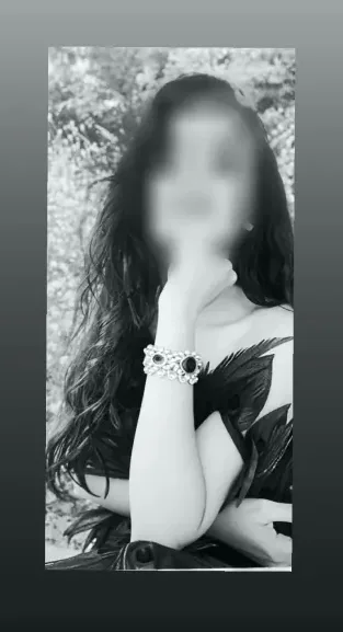 Anna, 28