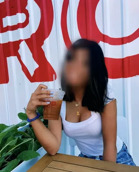 Bernadette, 19