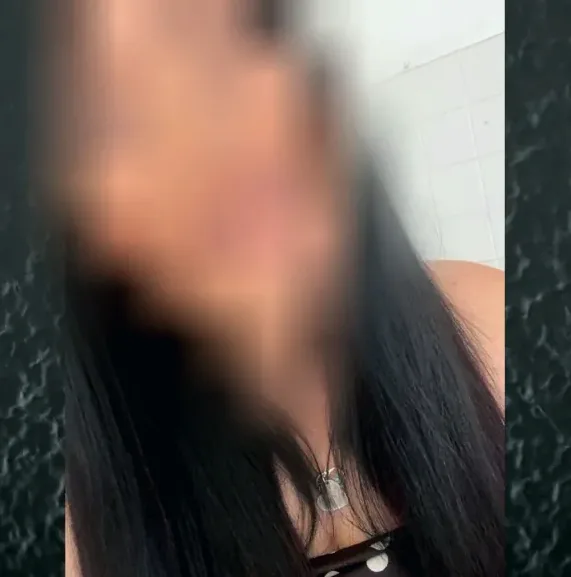 Chiara, 29