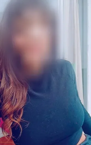 Cornelia, 33