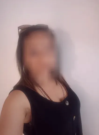 Helena, 38