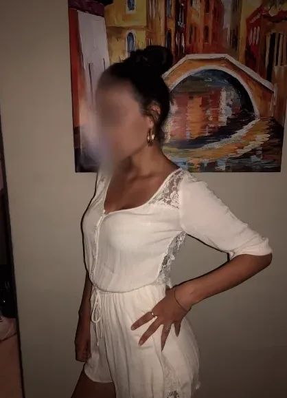 Ivona, 32