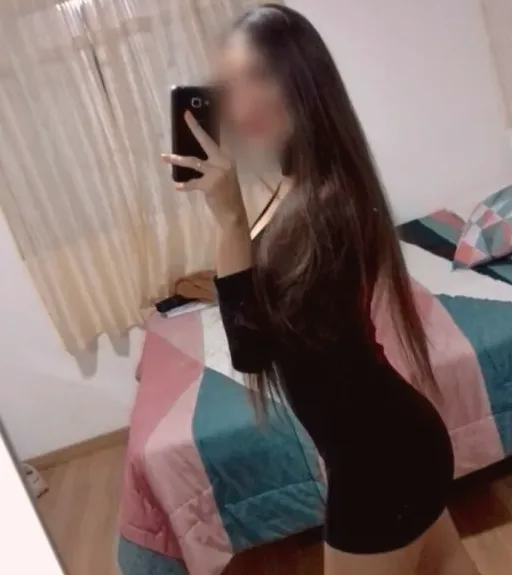 Jasmin, 31