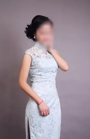 Laura, 28