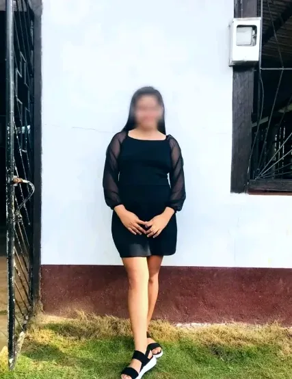 Leonie, 26