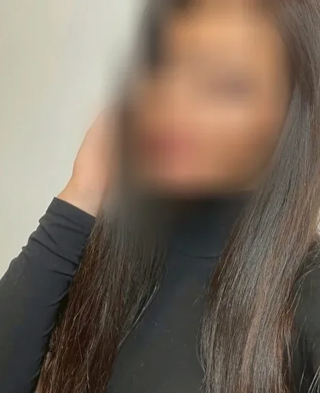 Marina, 28