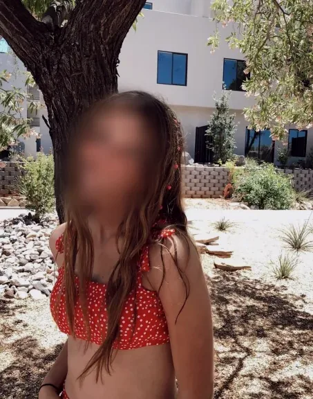 Milica, 19