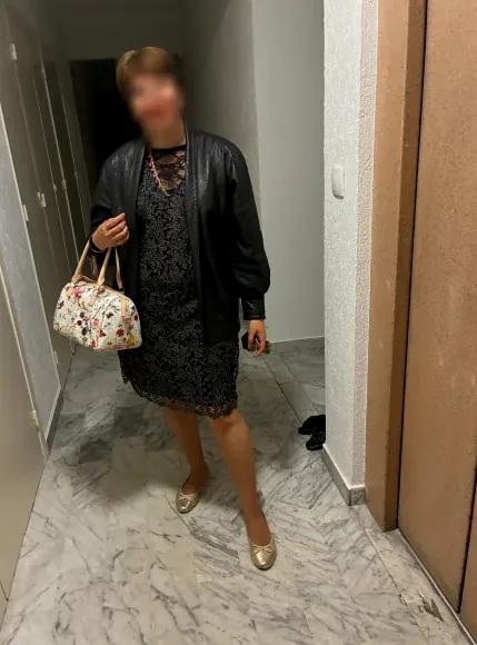 Pia, 37