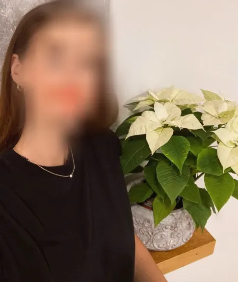 Renate, 37